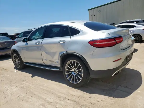 WDC0J4KB2KF606042 2019 MERCEDES-BENZ GLC - Image 2