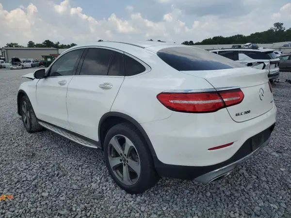 WDC0J4KB7HF247683 2017 MERCEDES-BENZ GLC - Image 2