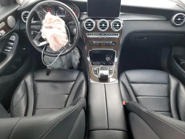 WDC0J4KB7HF247683 2017 MERCEDES-BENZ GLC - Image 8