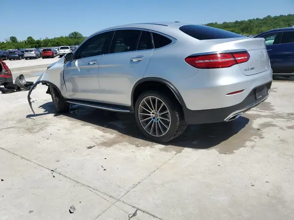 WDC0J4KB7KF530804 2019 MERCEDES-BENZ GLC - Image 2