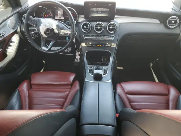 WDC0J4KB7KF530804 2019 MERCEDES-BENZ GLC - Image 8