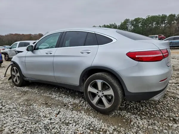 WDC0J4KB8HF188613 2017 MERCEDES-BENZ GLC - Image 2