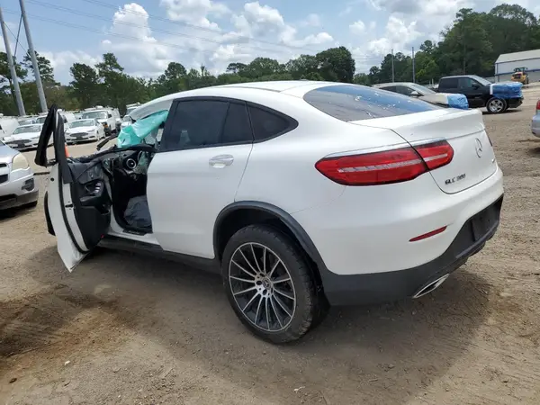 WDC0J4KB9HF206844 2017 MERCEDES-BENZ GLC - Image 2