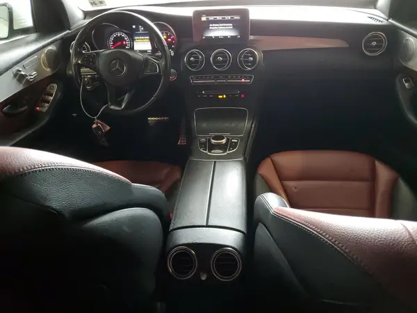 WDC0J4KB9KF642939 2019 MERCEDES-BENZ GLC - Image 8