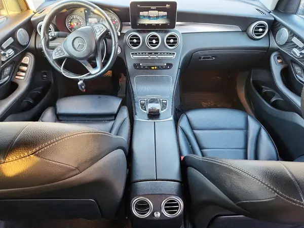 WDC0J4KBXHF201054 2017 MERCEDES-BENZ GLC - Image 8
