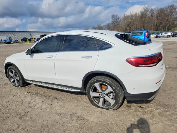 WDC0J8EB5LF731136 2020 MERCEDES-BENZ GLC - Image 2