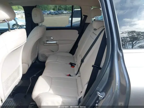 WDC4M4HBXLW013014 2020 MERCEDES-BENZ GLB - Image 8