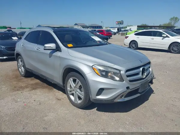WDCTG4EB0HJ289181 2017 MERCEDES-BENZ GLA-KLASSE - Image 1