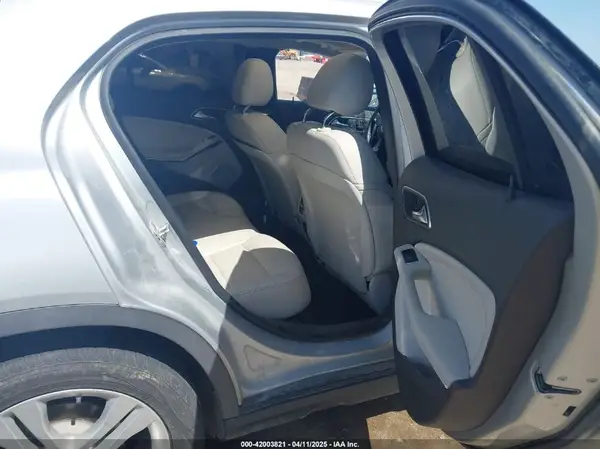 WDCTG4EB0HJ289181 2017 MERCEDES-BENZ GLA-KLASSE - Image 8