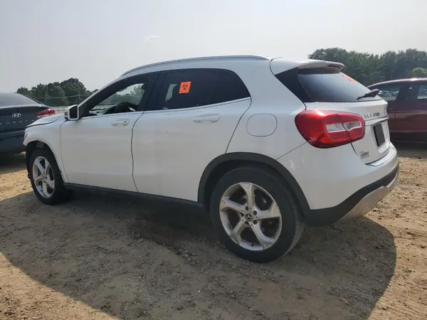 WDCTG4EB0JJ500854 2018 MERCEDES-BENZ GLA-KLASSE - Image 2