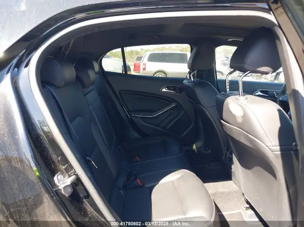 WDCTG4EB0KJ532883 2019 MERCEDES-BENZ GLA-KLASSE - Image 8