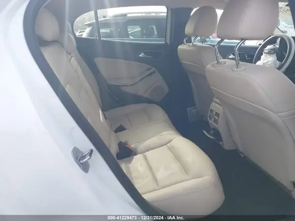 WDCTG4EB0KJ552289 2019 MERCEDES-BENZ GLA-KLASSE - Image 8