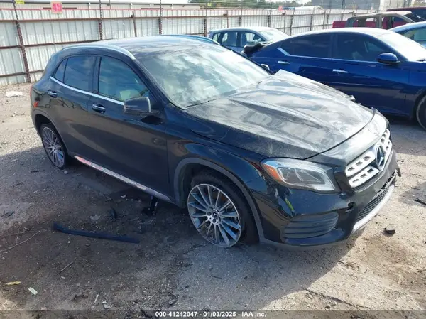 WDCTG4EB0KJ553071 2019 MERCEDES-BENZ GLA-KLASSE - Image 1