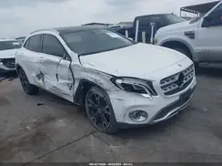 WDCTG4EB0KU000628 2019 MERCEDES-BENZ GLA-KLASSE