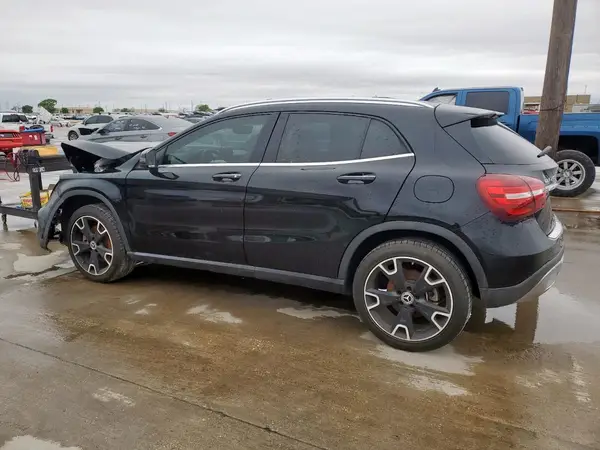 WDCTG4EB0LU021822 2020 MERCEDES-BENZ GLA-KLASSE - Image 2