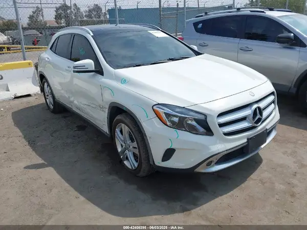 WDCTG4EB1GJ219428 2016 MERCEDES-BENZ GLA-KLASSE - Image 1