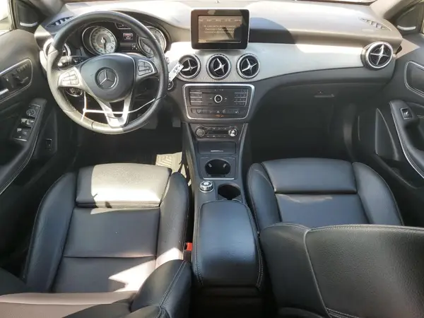 WDCTG4EB1GJ258701 2016 MERCEDES-BENZ GLA-KLASSE - Image 8