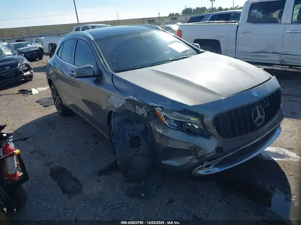 WDCTG4EB1GJ267592 2016 MERCEDES-BENZ GLA-KLASSE - Image 1