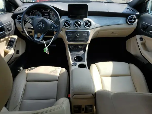WDCTG4EB1HJ321586 2017 MERCEDES-BENZ GLA-KLASSE - Image 8