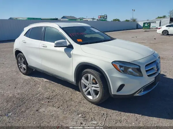 WDCTG4EB1HJ330868 2017 MERCEDES-BENZ GLA-KLASSE - Image 1