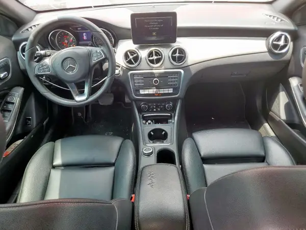 WDCTG4EB1JJ455424 2018 MERCEDES-BENZ GLA-KLASSE - Image 8
