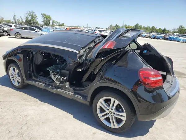 WDCTG4EB1KJ577136 2019 MERCEDES-BENZ GLA-KLASSE - Image 2