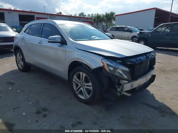 WDCTG4EB1LU028729 2020 MERCEDES-BENZ GLA-KLASSE - Image 1