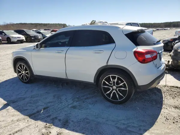 WDCTG4EB2GJ215274 2016 MERCEDES-BENZ GLA-KLASSE - Image 2
