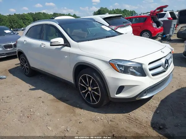 WDCTG4EB2GJ269075 2016 MERCEDES-BENZ GLA-KLASSE - Image 1