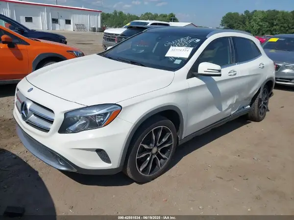WDCTG4EB2GJ269075 2016 MERCEDES-BENZ GLA-KLASSE - Image 2