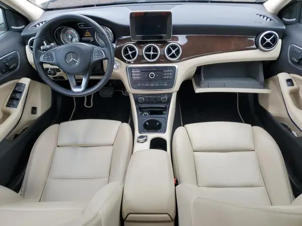 WDCTG4EB2HJ303386 2017 MERCEDES-BENZ GLA-KLASSE - Image 8