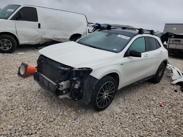 WDCTG4EB2JJ377333 2018 MERCEDES-BENZ GLA-KLASSE - Image 1