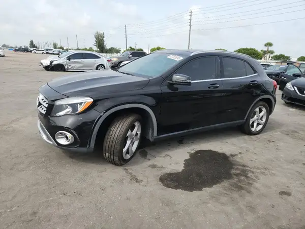 WDCTG4EB2JJ394133 2018 MERCEDES-BENZ GLA-KLASSE - Image 1