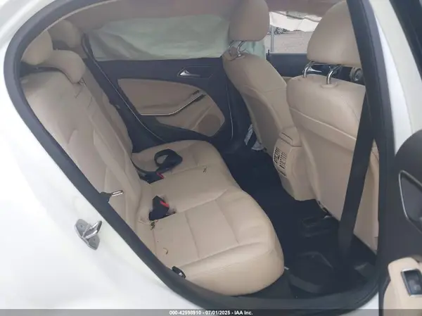 WDCTG4EB2JJ522564 2018 MERCEDES-BENZ GLA-KLASSE - Image 8