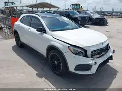 WDCTG4EB2KU001697 2019 MERCEDES-BENZ GLA-KLASSE
