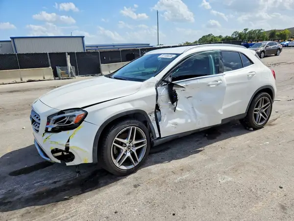 WDCTG4EB2KU004311 2019 MERCEDES-BENZ GLA-KLASSE - Image 1