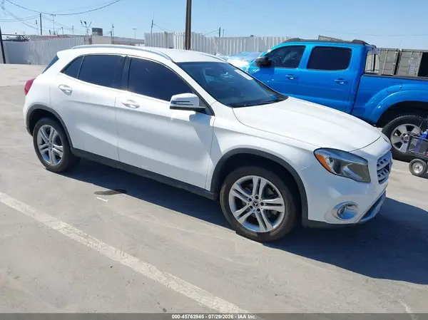 WDCTG4EB2KU005183 2019 MERCEDES-BENZ GLA-KLASSE - Image 1
