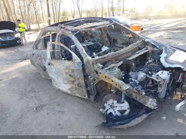 WDCTG4EB2KU006009 2019 MERCEDES-BENZ GLA-KLASSE - Image 1