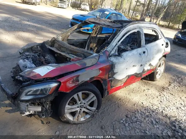 WDCTG4EB2KU006009 2019 MERCEDES-BENZ GLA-KLASSE - Image 2