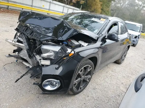 WDCTG4EB2KU011503 2019 MERCEDES-BENZ GLA-KLASSE - Image 1