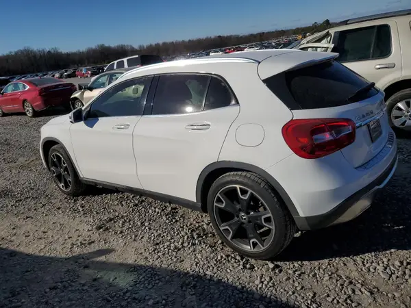 WDCTG4EB2KU014529 2019 MERCEDES-BENZ GLA-KLASSE - Image 2