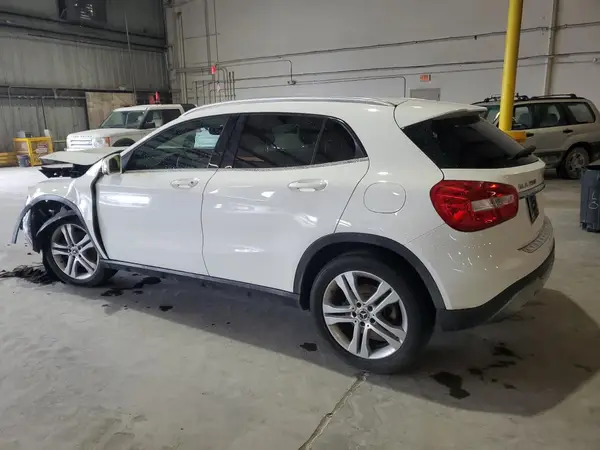 WDCTG4EB2KU016555 2019 MERCEDES-BENZ GLA-KLASSE - Image 2