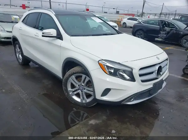 WDCTG4EB3HJ321458 2017 MERCEDES-BENZ GLA-KLASSE - Image 1