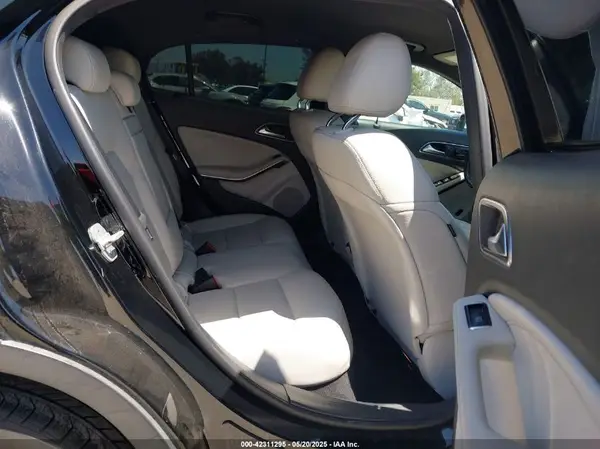 WDCTG4EB3HJ323288 2017 MERCEDES-BENZ GLA-KLASSE - Image 8