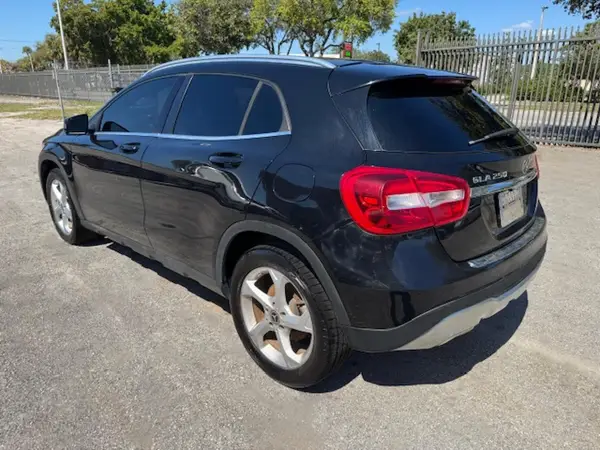 WDCTG4EB3JJ450631 2018 MERCEDES-BENZ GLA-KLASSE - Image 2