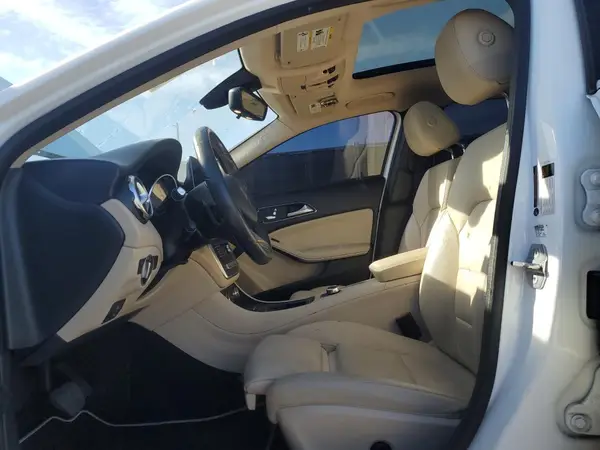2019 MERCEDES-BENZ GLA-KLASSE auction photo 7