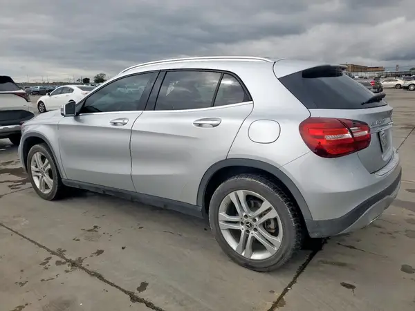 WDCTG4EB3LJ658737 2020 MERCEDES-BENZ GLA-KLASSE - Image 2