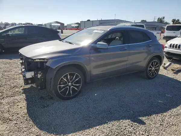WDCTG4EB4HJ336986 2017 MERCEDES-BENZ GLA-KLASSE - Image 1