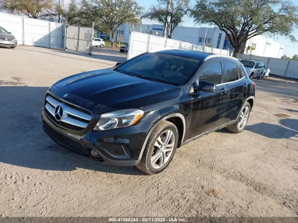 WDCTG4EB4HJ338219 2017 MERCEDES-BENZ GLA-KLASSE - Image 2