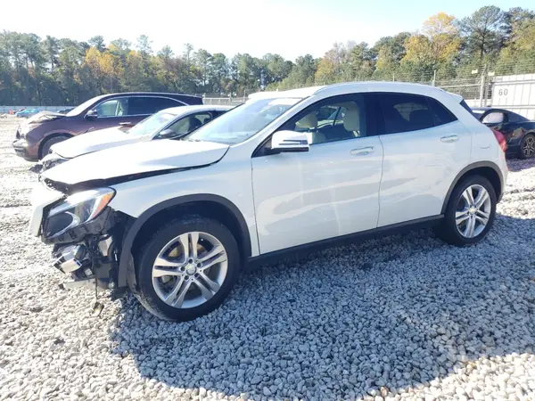 WDCTG4EB4HJ341623 2017 MERCEDES-BENZ GLA-KLASSE - Image 1